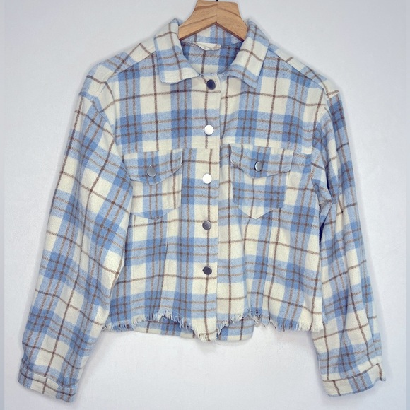 Altar’d State Cropped Plaid Blue Cream Flannel Women's Jacket Size XS - Picture 1 of 4